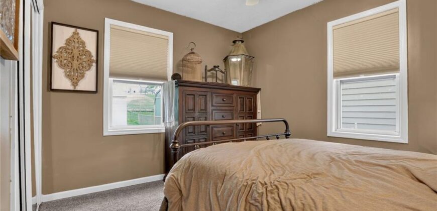 5319 N Woodland Avenue, Kansas City, MO 64118