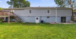 512 E Woods Street, Smithville, MO 64089