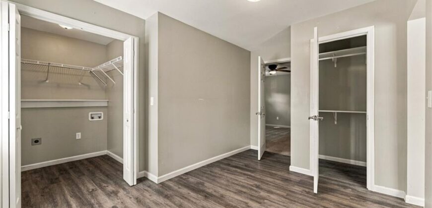 512 E Woods Street, Smithville, MO 64089