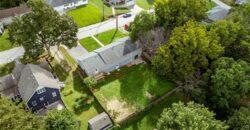 512 E Woods Street, Smithville, MO 64089