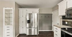 512 E Woods Street, Smithville, MO 64089
