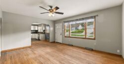 512 E Woods Street, Smithville, MO 64089