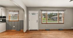 512 E Woods Street, Smithville, MO 64089