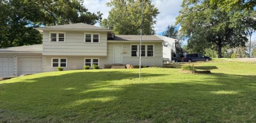 5000 N Kensington Avenue, Kansas City, MO 64119