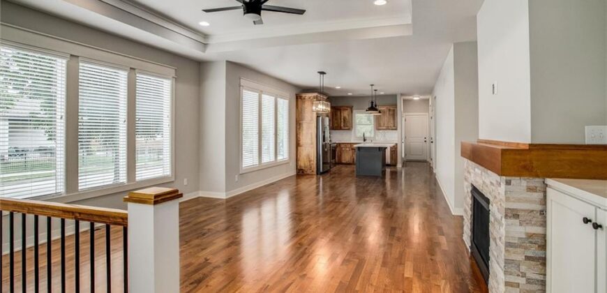 8117 N Farley Avenue, Kansas City, MO 64158