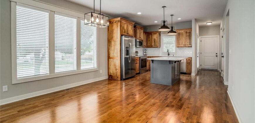 8117 N Farley Avenue, Kansas City, MO 64158