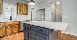 8117 N Farley Avenue, Kansas City, MO 64158