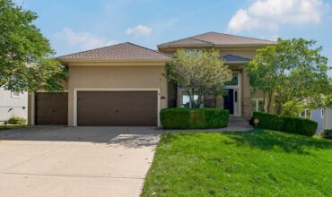 10411 N Euclid Avenue, Kansas City, MO 64155