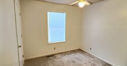 301 E 17th Street, Kearney, MO 64060