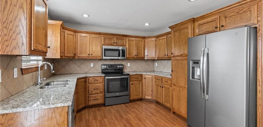 1505 Clear Creek Drive, Kearney, MO 64060