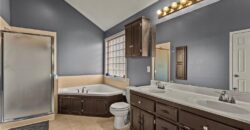407 KILLARNEY Lane, Smithville, MO 64089