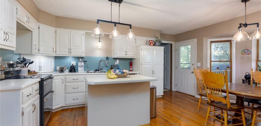 3508 N PARK Avenue, Kansas City, MO 64116