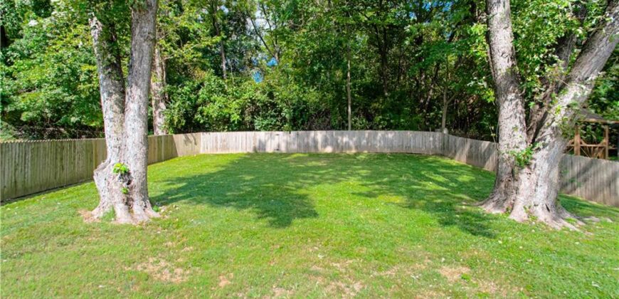 6442 NW 49th Street, Kansas City, MO 64151