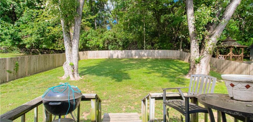 6442 NW 49th Street, Kansas City, MO 64151