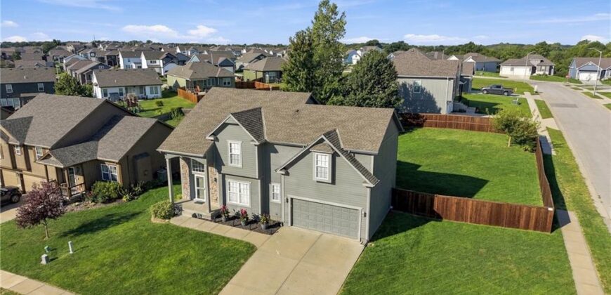 9644 N Adrian Avenue, Kansas City, MO 64154