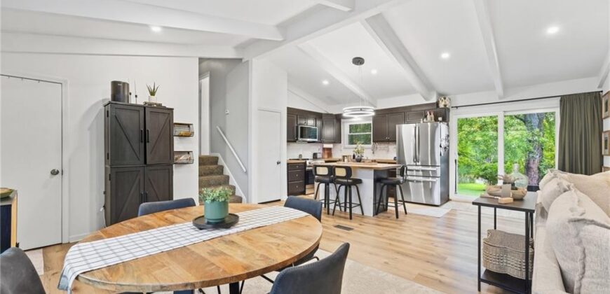 6870 N Montrose Avenue, Kansas City, MO 64151