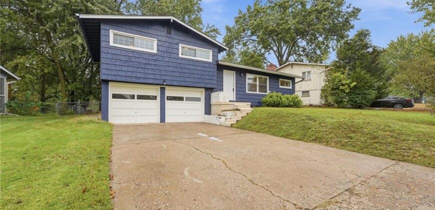 6870 N Montrose Avenue, Kansas City, MO 64151