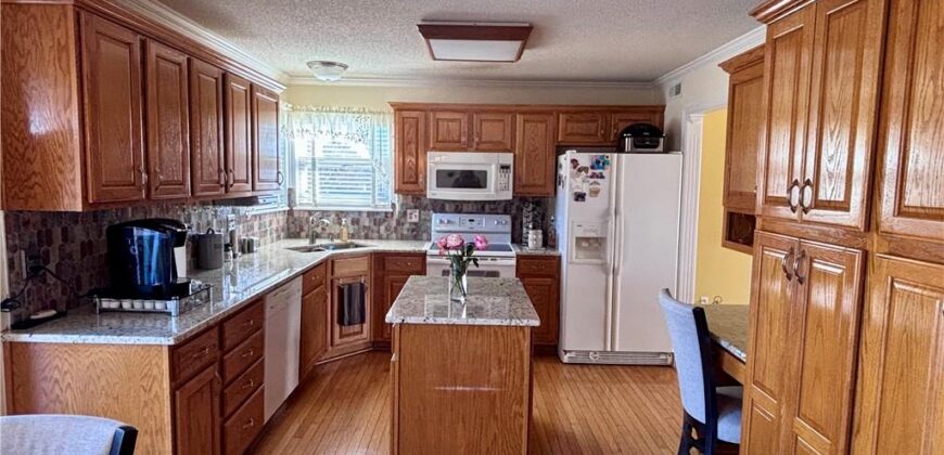 11520 N Madison Avenue, Kansas City, MO 64155
