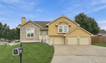2116 Bradford Place, Excelsior Springs, MO 64024