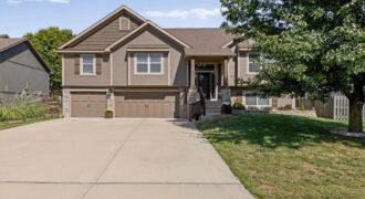 904 NW 110th Terrace, Kansas City, MO 64155