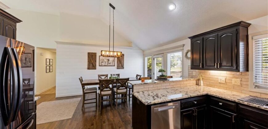 904 NW 110th Terrace, Kansas City, MO 64155
