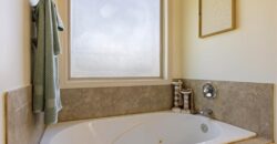 904 NW 110th Terrace, Kansas City, MO 64155