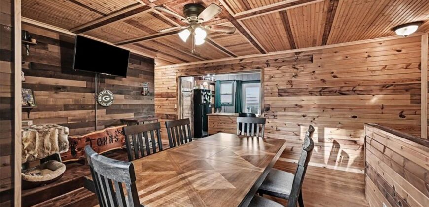 502 Dundee Road, Smithville, MO 64089