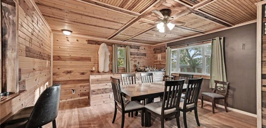 502 Dundee Road, Smithville, MO 64089