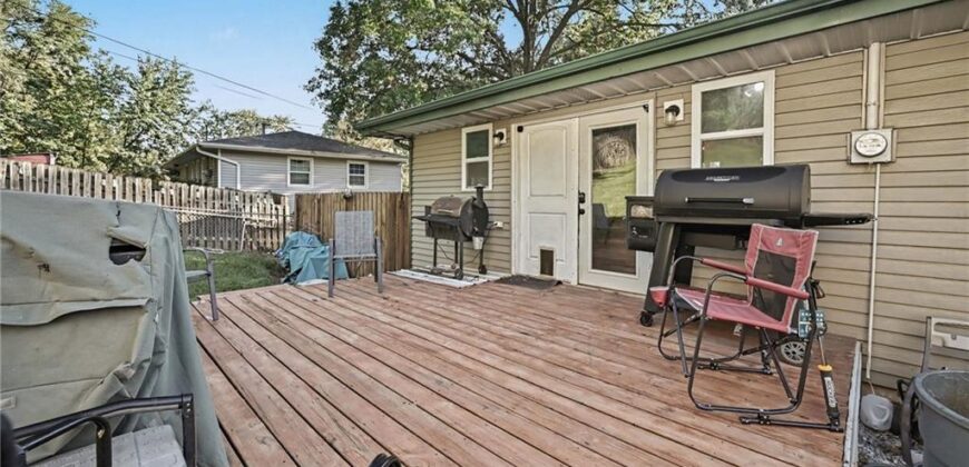 502 Dundee Road, Smithville, MO 64089