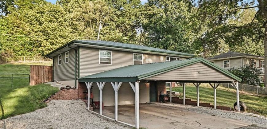 502 Dundee Road, Smithville, MO 64089