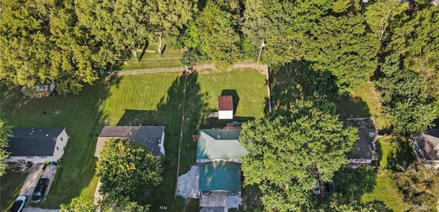 502 Dundee Road, Smithville, MO 64089