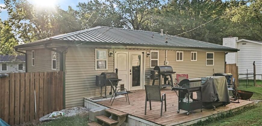 502 Dundee Road, Smithville, MO 64089