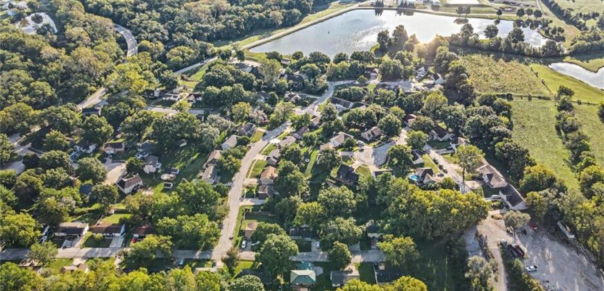 502 Dundee Road, Smithville, MO 64089