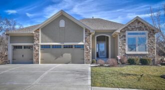 7445 Damon Drive, Parkville, MO 64152