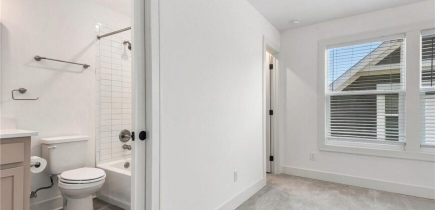 8806 NE 81st Terrace, Kansas City, MO 64158
