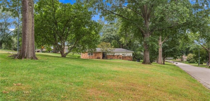 4431 N Grand Avenue, Kansas City, MO 64116