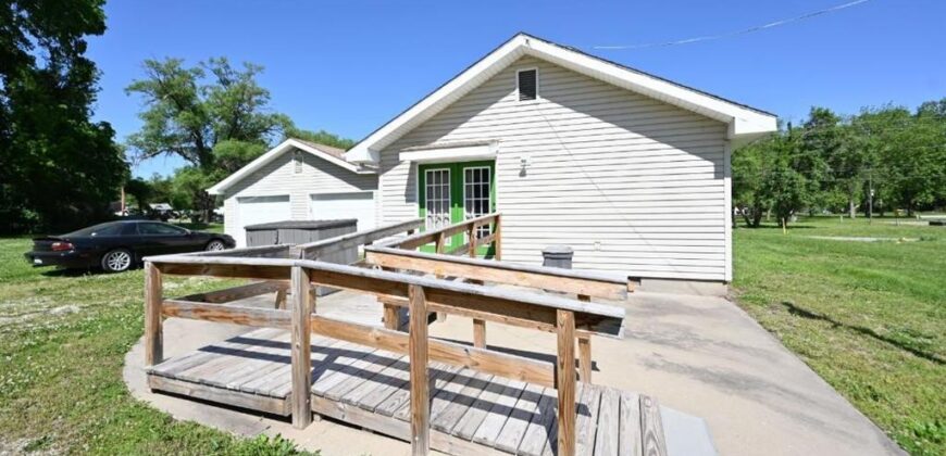 401 N Platte Avenue, Edgerton, MO 64444