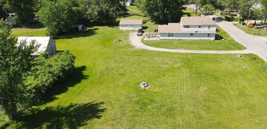 401 N Platte Avenue, Edgerton, MO 64444