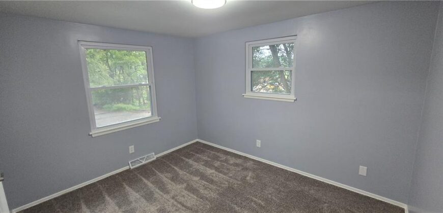 6906 N Pennsylvania Avenue, Kansas City, MO 64118