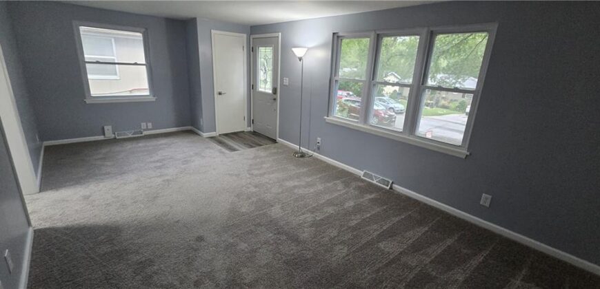 6906 N Pennsylvania Avenue, Kansas City, MO 64118