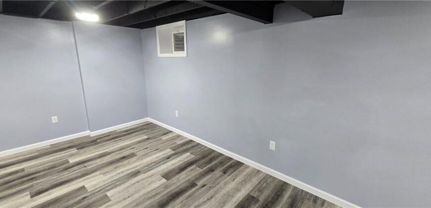 6906 N Pennsylvania Avenue, Kansas City, MO 64118