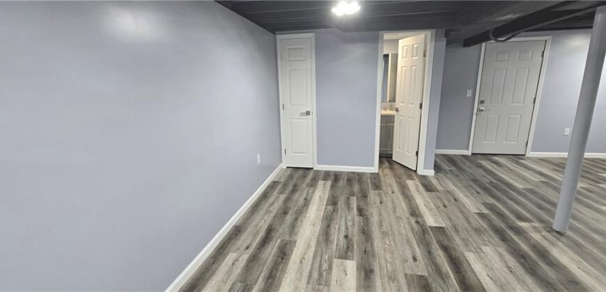 6906 N Pennsylvania Avenue, Kansas City, MO 64118