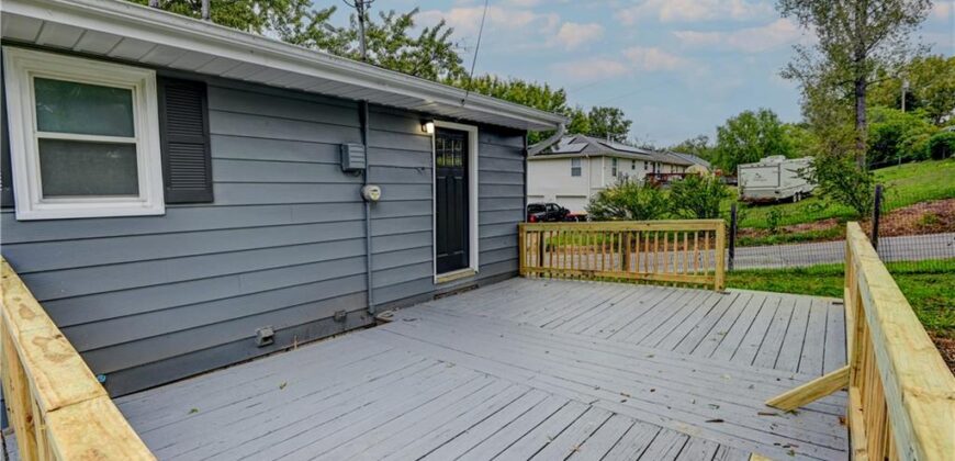 217 Woods Avenue, Excelsior Springs, MO 64024