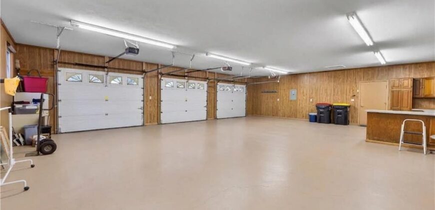 2303 Lynn Road, Excelsior Springs, MO 64024