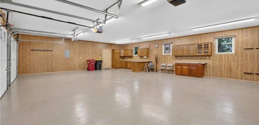2303 Lynn Road, Excelsior Springs, MO 64024