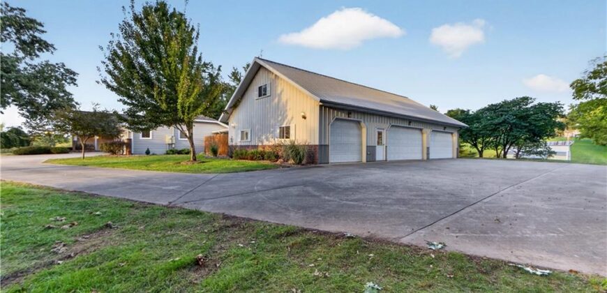 2303 Lynn Road, Excelsior Springs, MO 64024