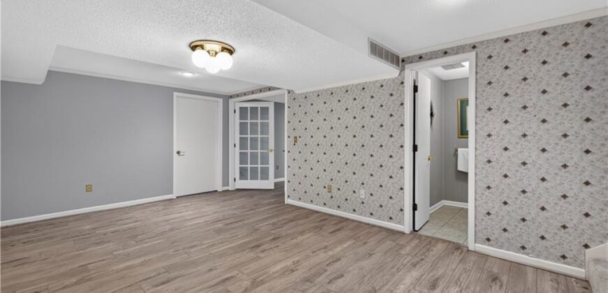 2303 Lynn Road, Excelsior Springs, MO 64024
