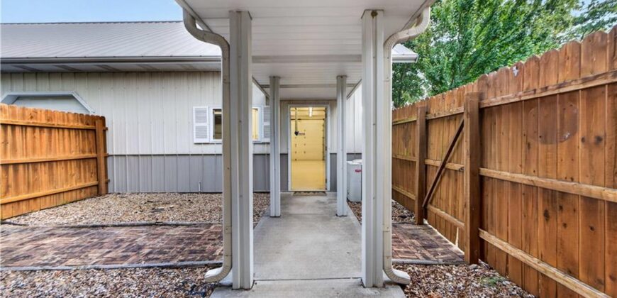 2303 Lynn Road, Excelsior Springs, MO 64024