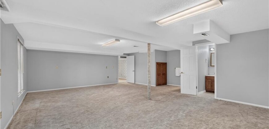 2303 Lynn Road, Excelsior Springs, MO 64024