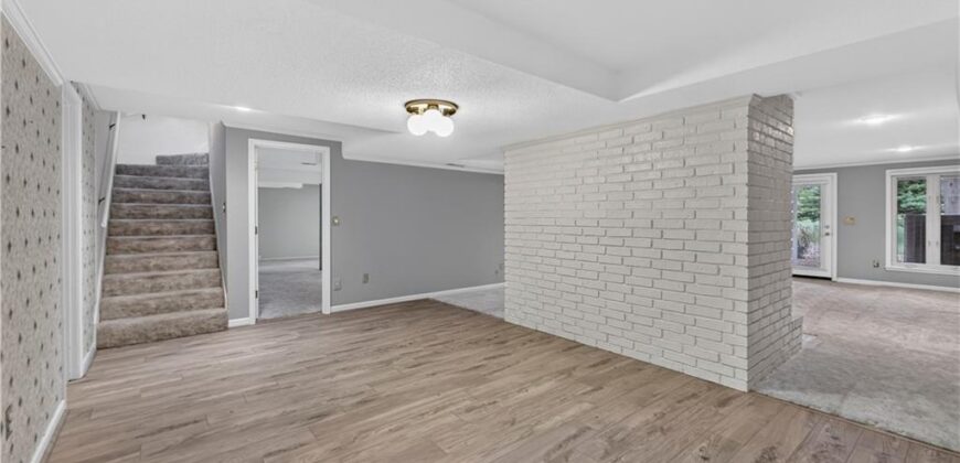 2303 Lynn Road, Excelsior Springs, MO 64024